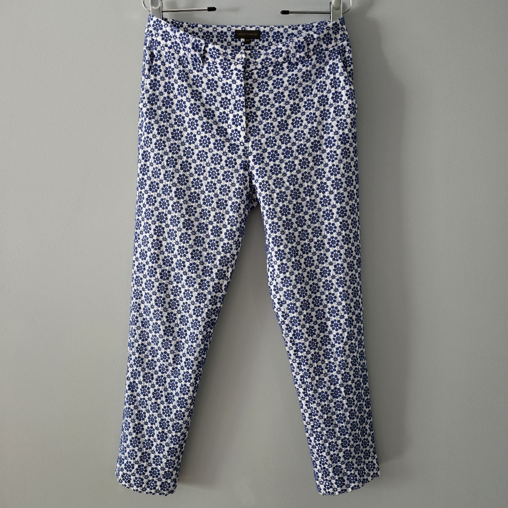 Aldolfo Dominguez White Cotton Blue Embroidered Eyelet Capri Pants Size 36/US 4